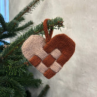 Olives Christmas Heart by Pernille Larsen