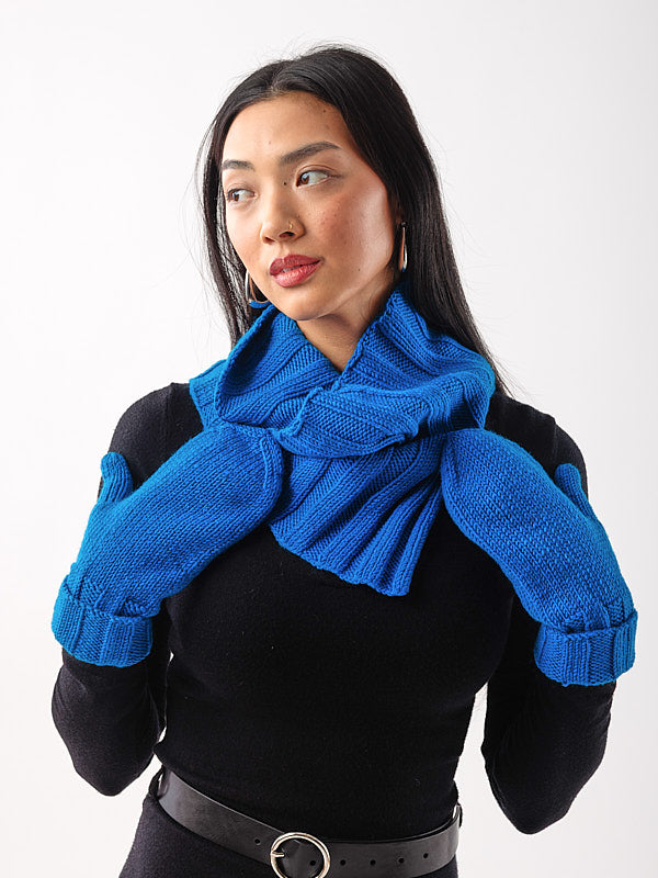 Essence Cowl and Mittens by Åsa Buchta