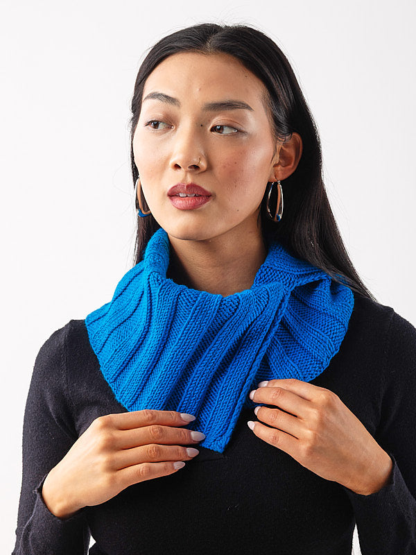 Essence Cowl and Mittens by Åsa Buchta