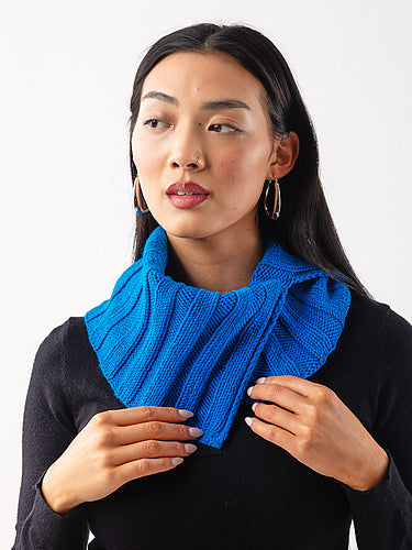 Essence Cowl by Åsa Buchta