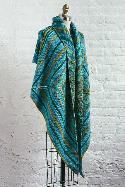 Maremoto by Quinn Reverendo