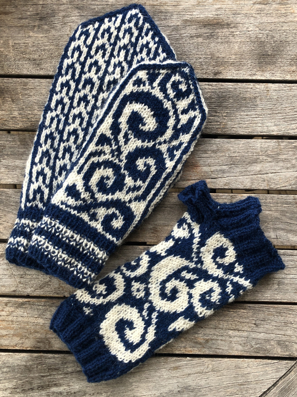 TrondheimSolistene. Mittens and Fingerless Gloves