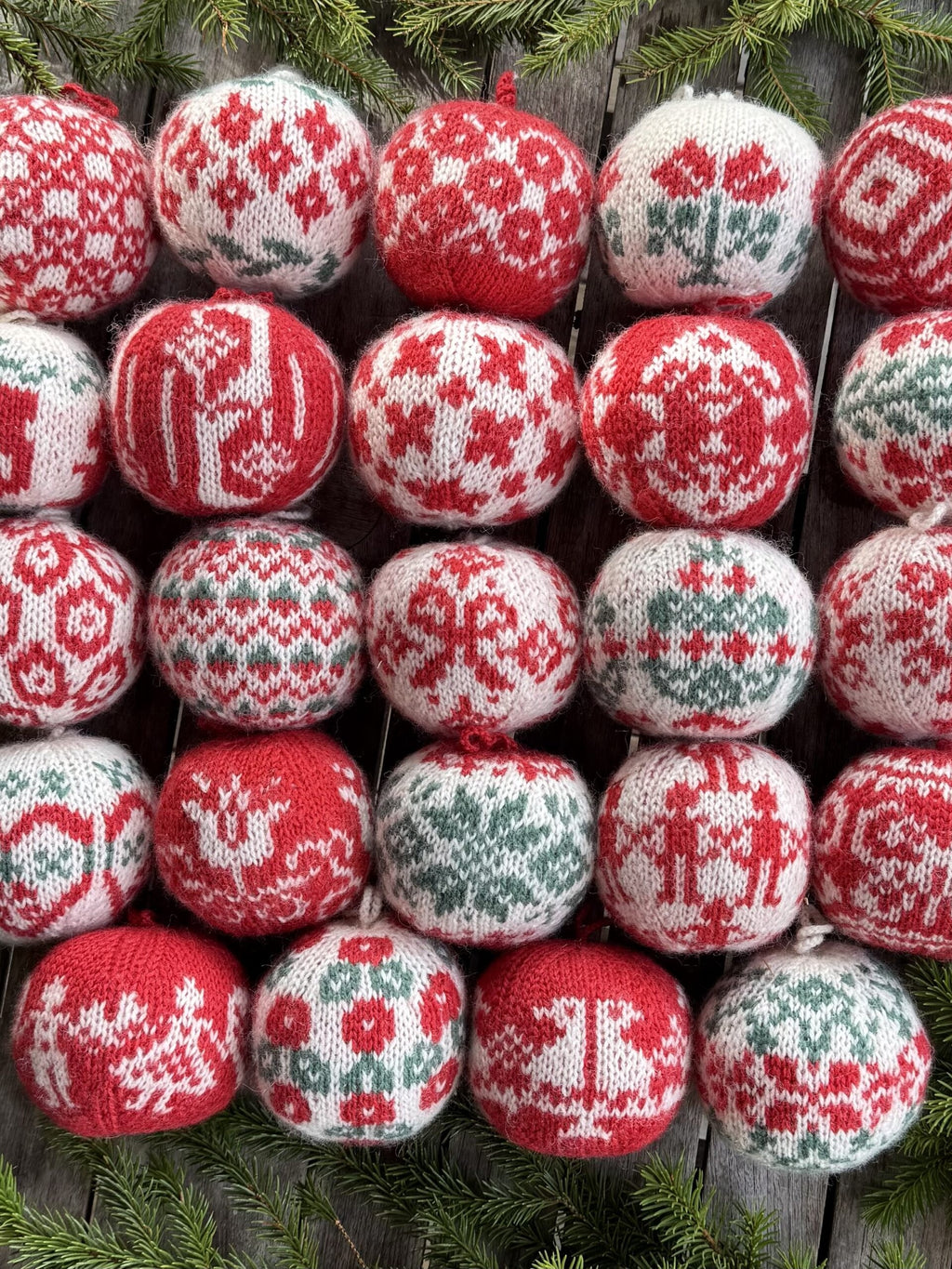 Christmas Balls 2025 by Arne & Carlos