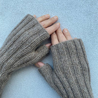 Nuuk Gloves by Pernille Larsen