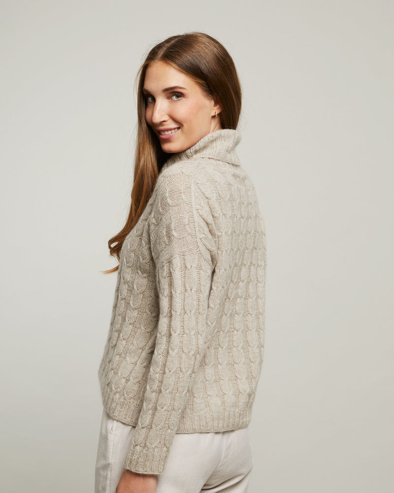 Amela by LAMANA