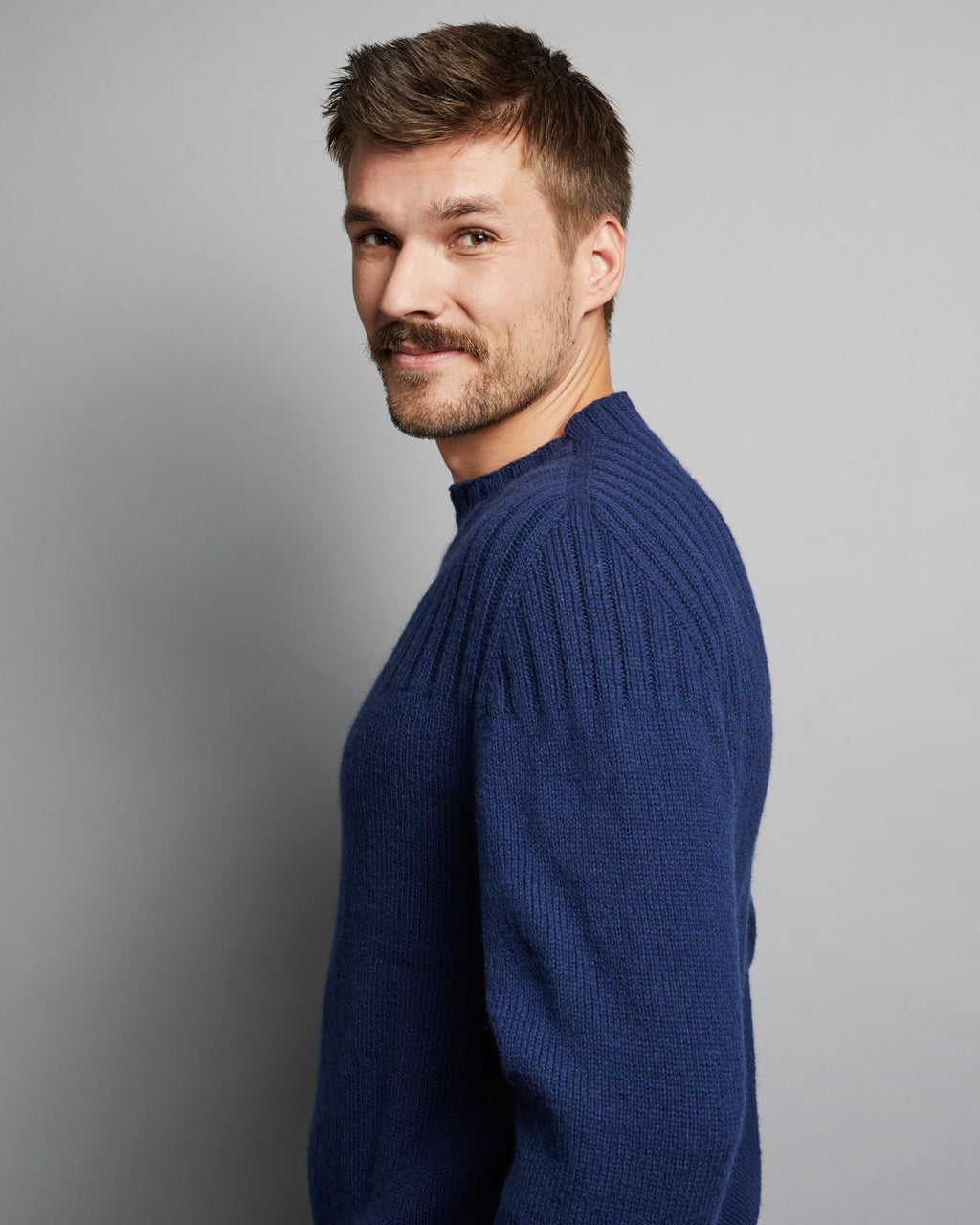 Theo by LAMANA