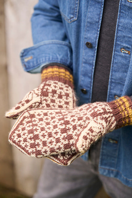 Longyearbyen by Arne & Carlos