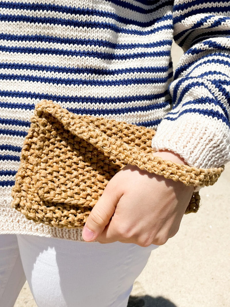 Coastal Clutch (Knit)