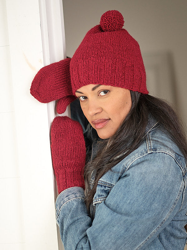 Maitake Hat and Mittens by Åsa Buchta
