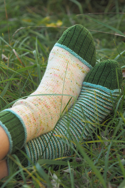 Mix & Mingle by Plucky Knitter Design