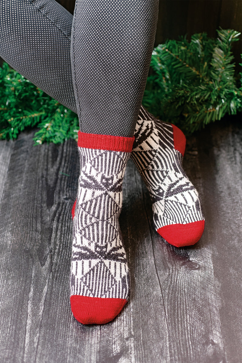 The Nightmare Before Christmas: The Official Knitting Guide by Tanis Gray