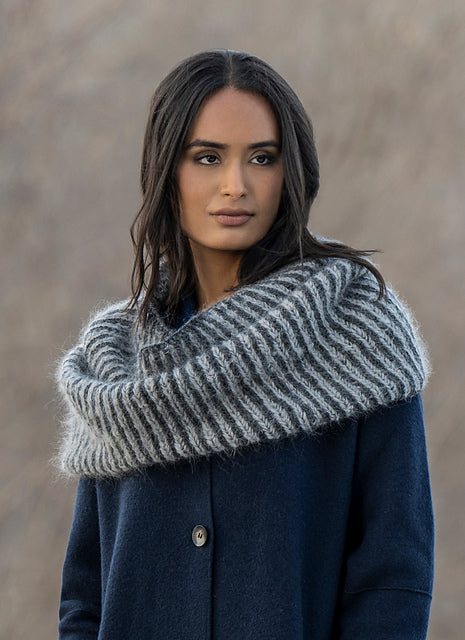 Castle Rock Cowl by Mary Pranica