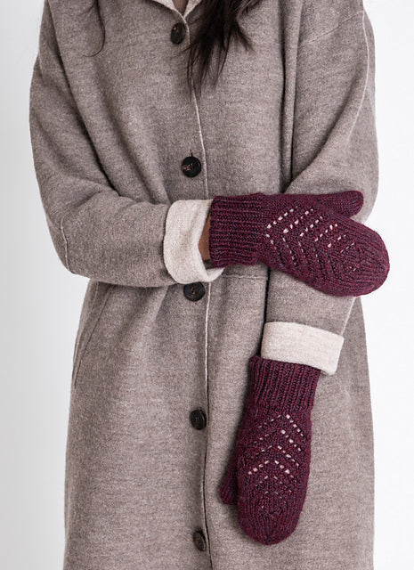 Jamesville Mitts by Claudia Barbo