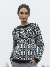 L'etoile Du Nord Sweater by Mary Pranica