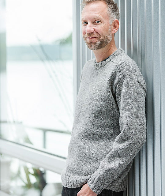 Saddle-Shoulder Men's Pullover by Churchmouse Yarns and Teas