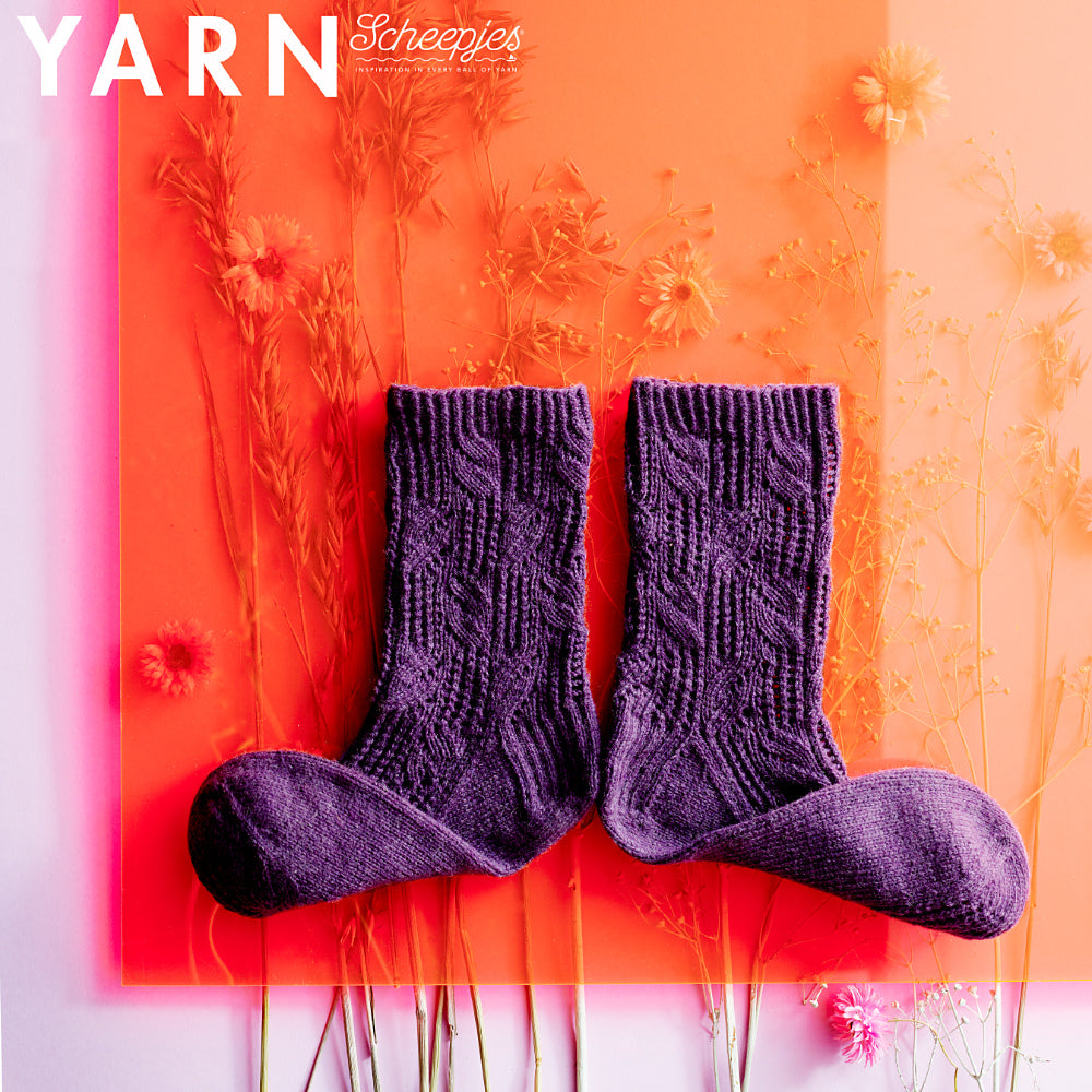 Thistle Thorn Socks by Jane Burns