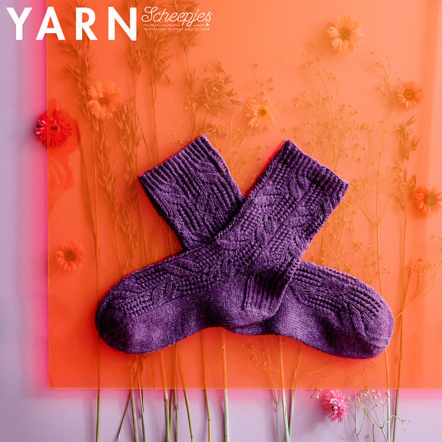 Thistle Thorn Socks by Jane Burns