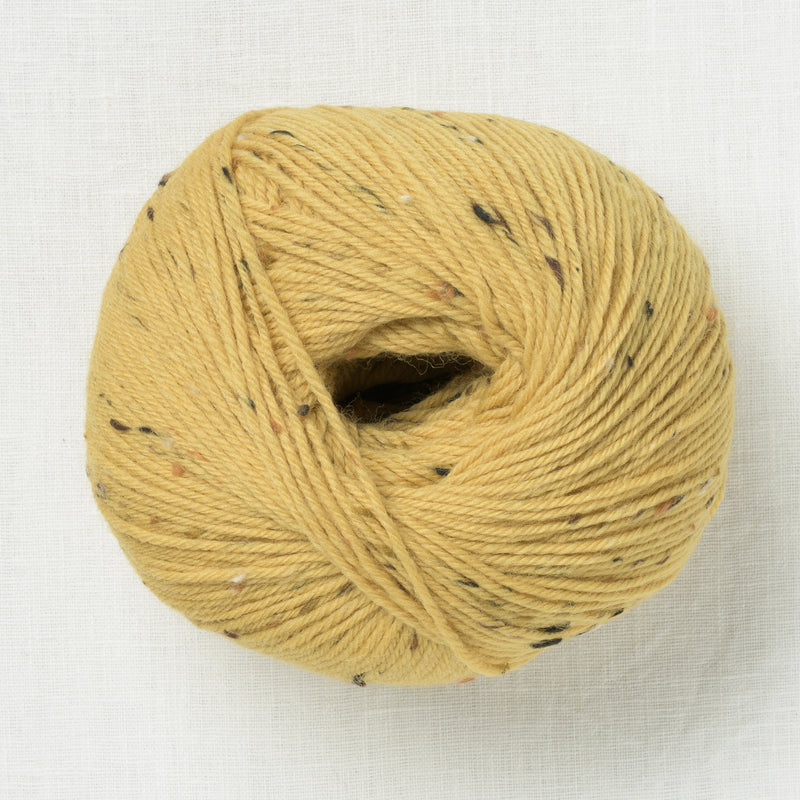 Universal Yarn Deluxe Worsted Superwash Tweed 903 Hazelnut