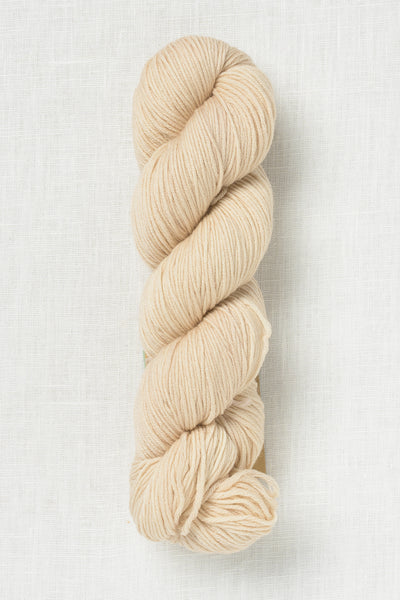 Urth Yarns Harvest DK Oleaster