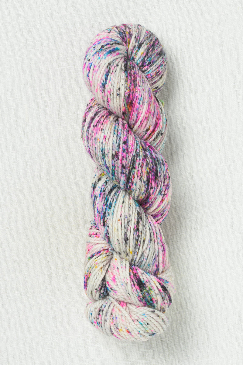 Madelinetosh Farm Twist Bubblegum Alley