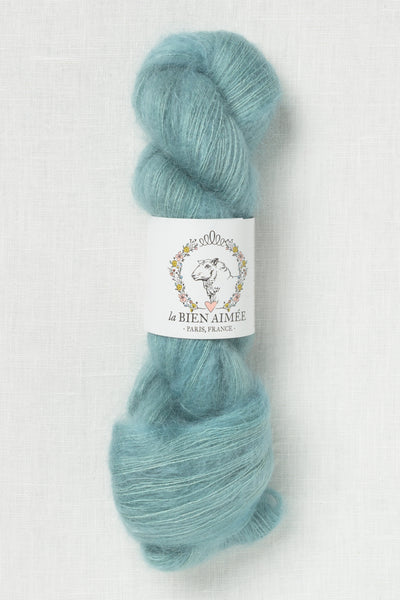 La Bien Aimee Soyeux Hegelia