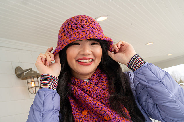 Gromit Hat & Cowl by Mel Kennelly – Wool and Company