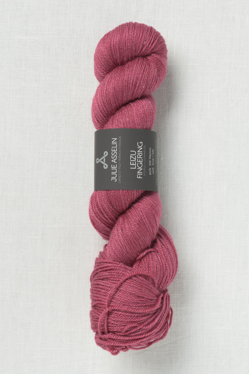 Julie Asselin Leizu Fingering Adélaïde