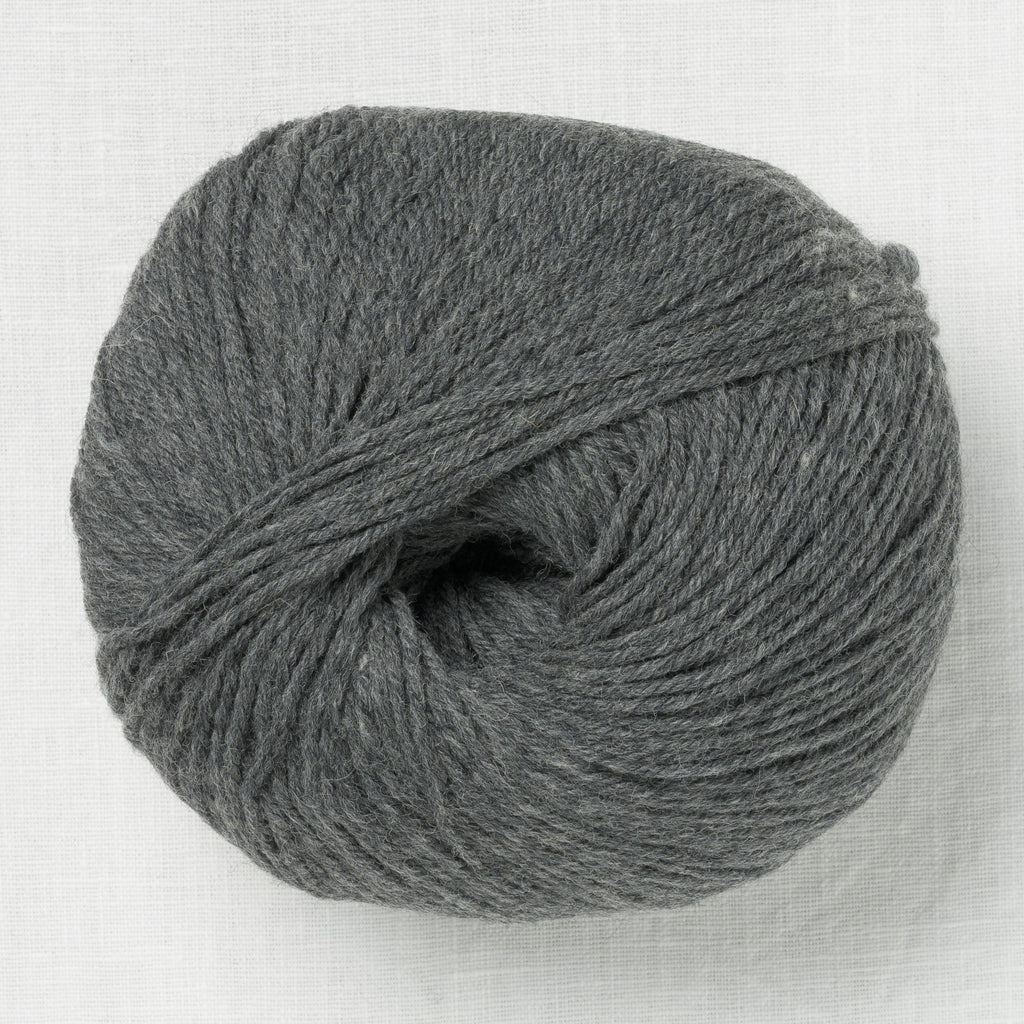 Universal Yarn Deluxe Worsted Superwash 750 Charcoal Heather