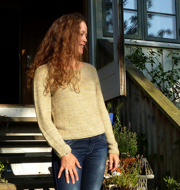 Åsa Tricosa Ziggurats: 16 Elegantly Seamless Knits