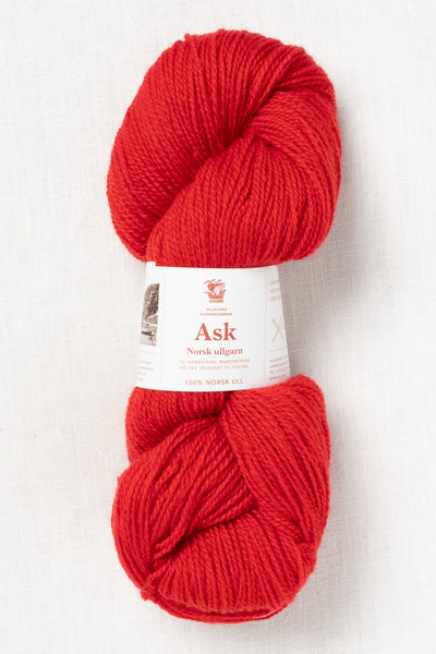 Hillesvåg Ask 6111 Dark Coral Red
