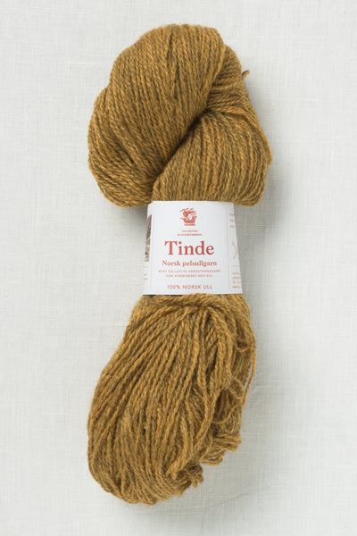 Hillesvåg Tinde 2122 Red Yellow