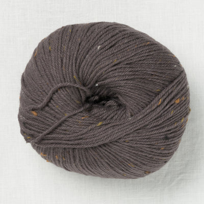 Universal Yarn Deluxe Worsted Superwash Tweed 911 Walnut