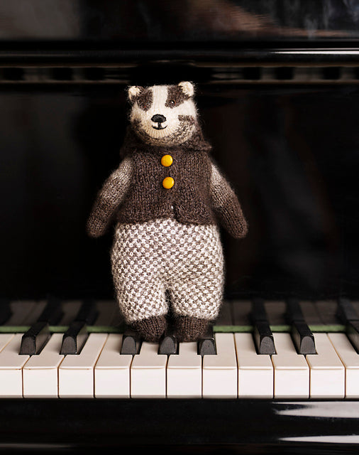 Laine Chez Myrtil: More Seamless Friends to Knit & Love by Cinthia Vallet