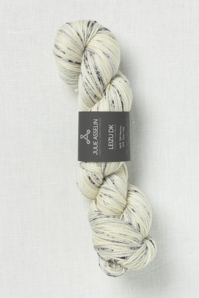 Julie Asselin Leizu DK Noir d'Encre