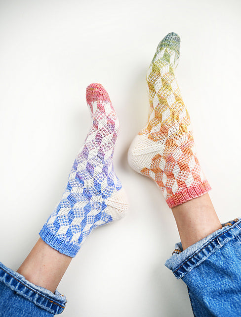 The Sock Obsession: Supercool Socks to Knit and Show Off by Summer Lee