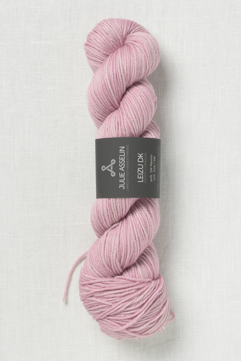 Julie Asselin Leizu DK Romance