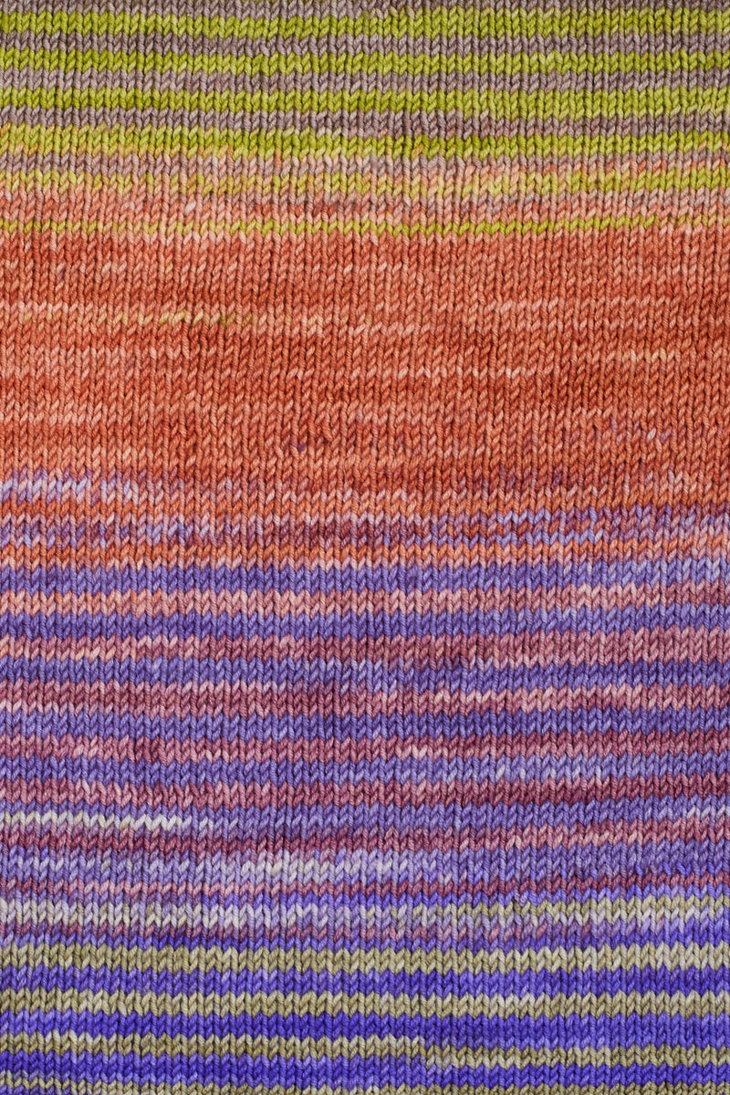 Urth Yarns Uneek DK 6035 swatch