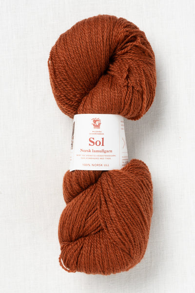 Hillesvåg Sol 442 Reddish Brown