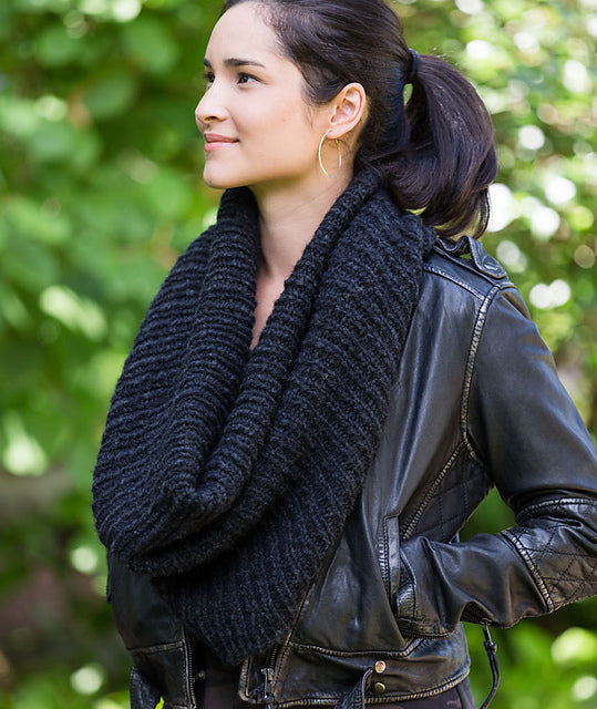 Half & Half Cowl by Churchmouse Yarns and Teas