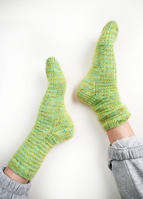 The Sock Obsession: Supercool Socks to Knit and Show Off by Summer Lee