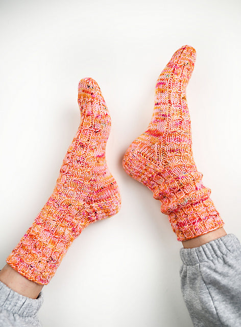 The Sock Obsession: Supercool Socks to Knit and Show Off by Summer Lee