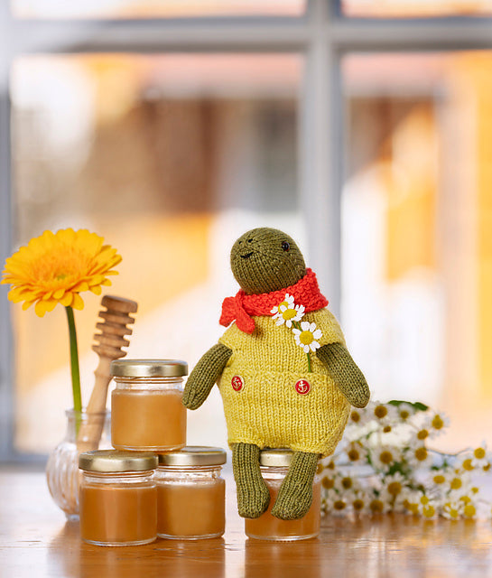 Laine Chez Myrtil: More Seamless Friends to Knit & Love by Cinthia Vallet