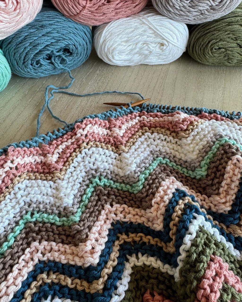 Knit Mood Blanket 2025