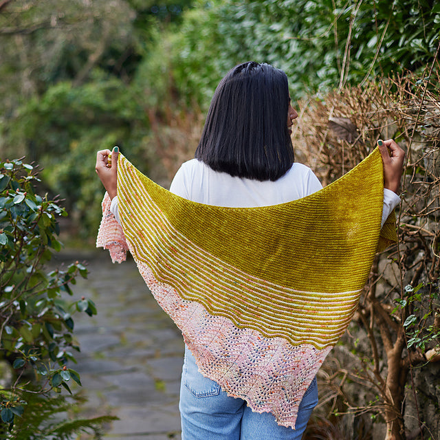 Taffy Waves by Beata Jezek