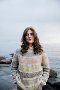 Laine Soothing Stitches Knits for a Quiet Mind by Paulina Kuunsola
