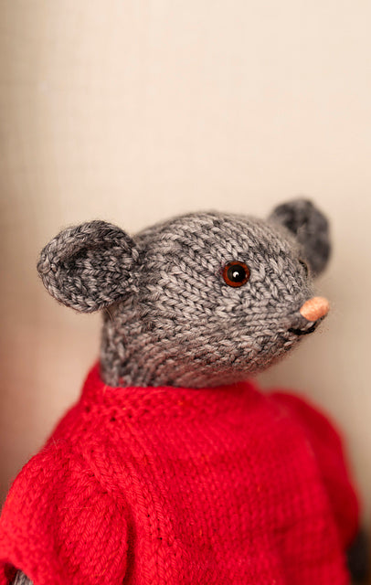 Laine Chez Myrtil: More Seamless Friends to Knit & Love by Cinthia Vallet