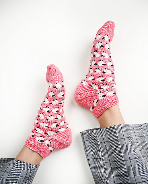 The Sock Obsession: Supercool Socks to Knit and Show Off by Summer Lee