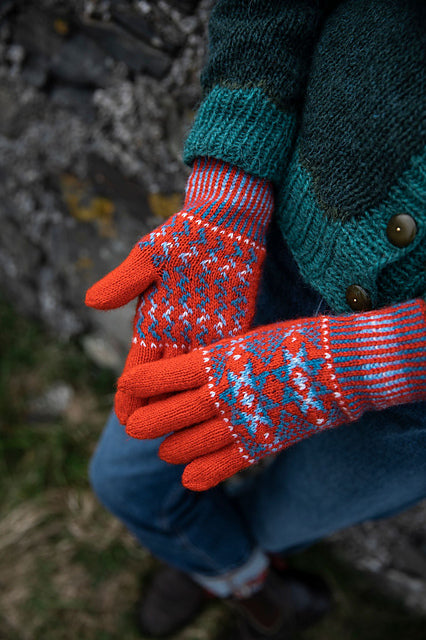 Grand Shetland Adventure Knits by Gudrun Johnston and Mary Jane Mucklestone