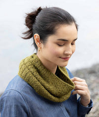 Vineyard Cowl & Beanie by Churchmouse Yarns and Teas