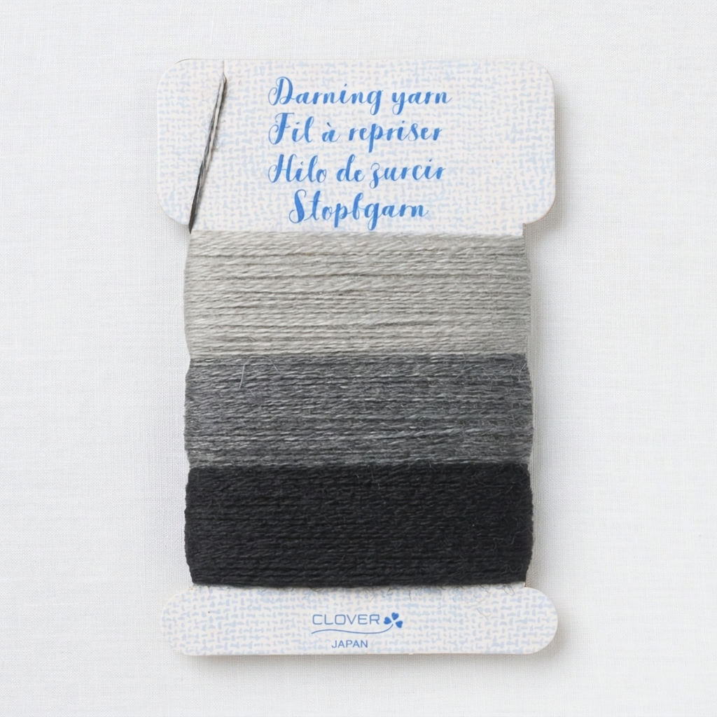Clover Darning Yarn Grey